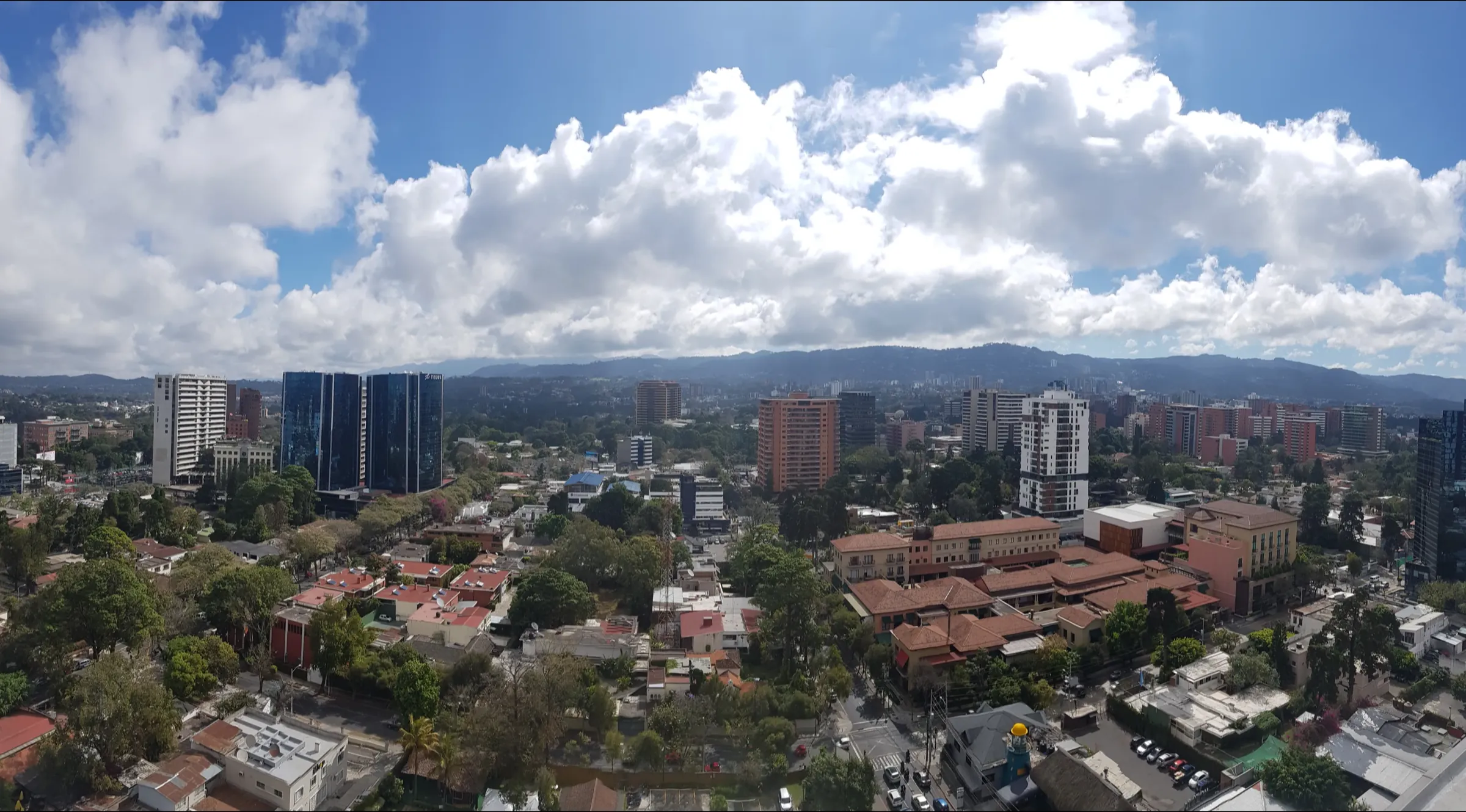 Vista panorámica de la Zona 10, Ciudad de Guatemala